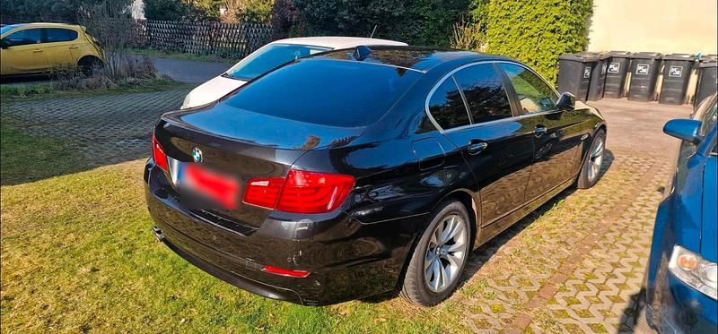 Gebraucht BMW 523 204 PS (150 kW) 2010 Schwarz Limousine