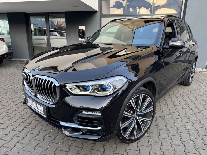 Schwarz Gebraucht 2020 BMW X5 Sport Line SUV | 54.980 € (Fairer Preis) - Bild 1/3