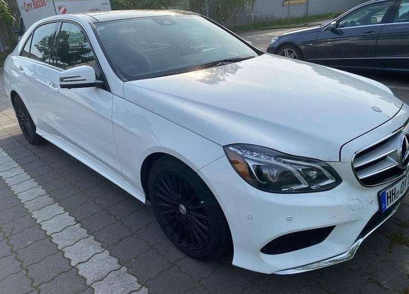 Weiß Gebraucht 2016 Mercedes E250 Avantgarde Kombi | 16.600 € (Guter Preis) - Bild 1/4