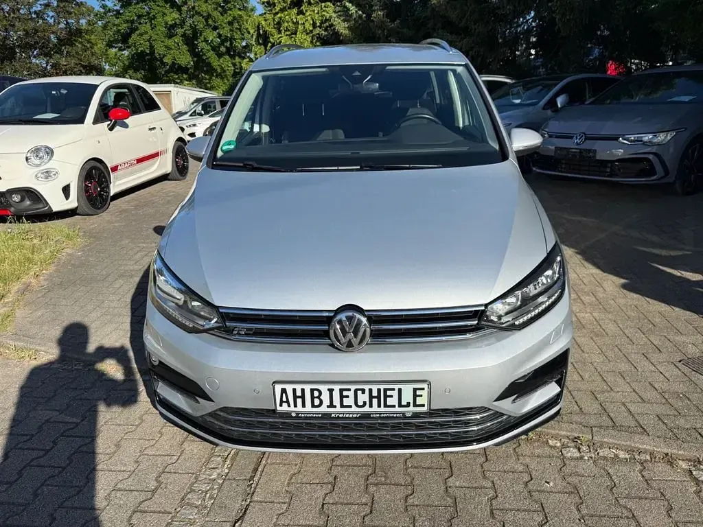 Gebraucht VW Touran Sound 150 PS (110 kW) 2018 Silber Van / Kleinbus