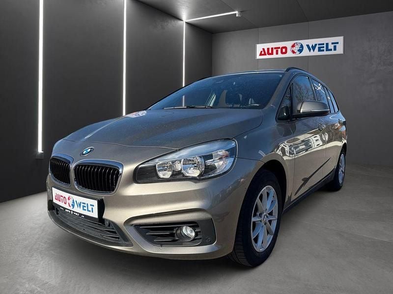 Gebraucht BMW 218 Gran Tourer Advantage 140 PS (102 kW) 2017 Silber Van / Kleinbus