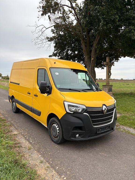 Gelb Gebraucht 2021 Renault Master Van / Kleinbus | 16.800 € (Superpreis) - Bild 1/4