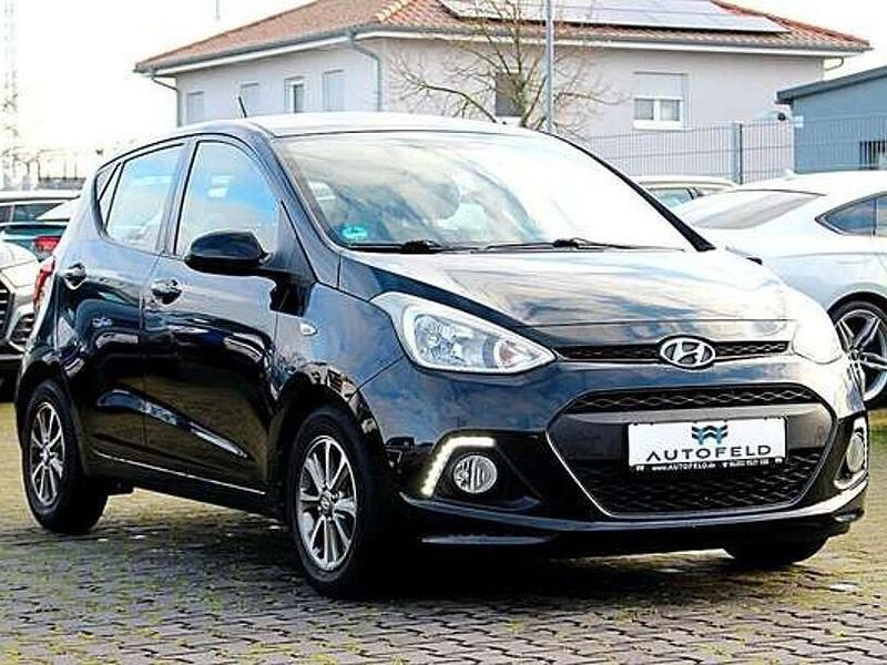Gebraucht Hyundai i10 67 PS (49 kW) 2014 Schwarz Kleinwagen