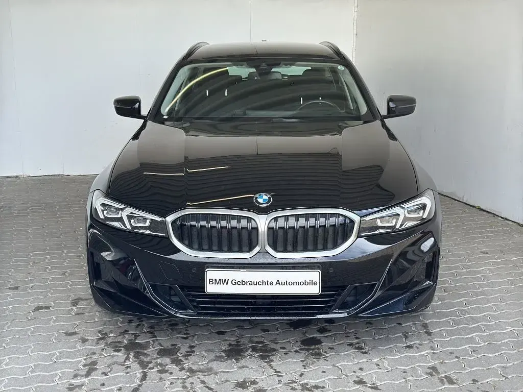 Gebraucht BMW 318 156 PS (114 kW) 2023 Schwarz Limousine