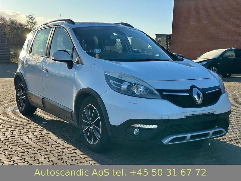 Weiß Gebraucht 2013 Renault Scénic III Initiale Paris Van / Kleinbus | 3.300 € (Fairer Preis) - Bild 1/4