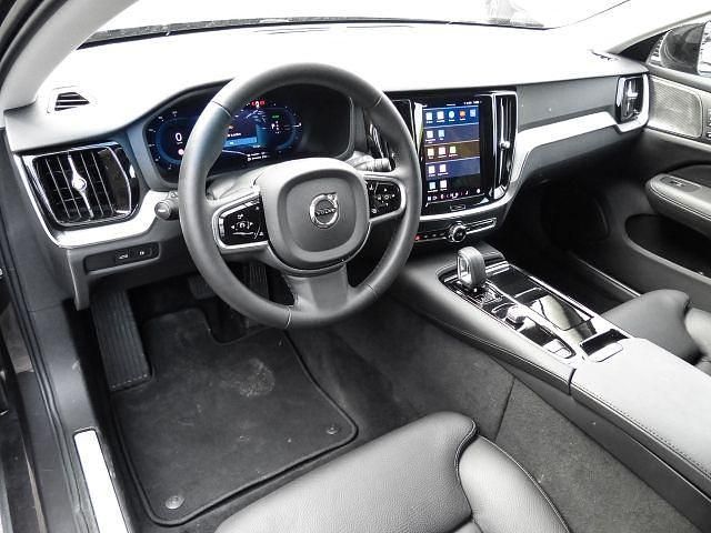 Gebraucht Volvo V60 Plus 398 PS (292 kW) 2025 Platinum grey / metallic Kombi