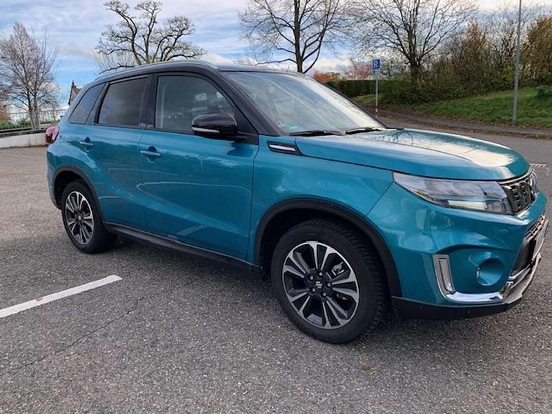 Gebraucht Suzuki Vitara Comfort+ 116 PS (85 kW) 2024 Blau SUV