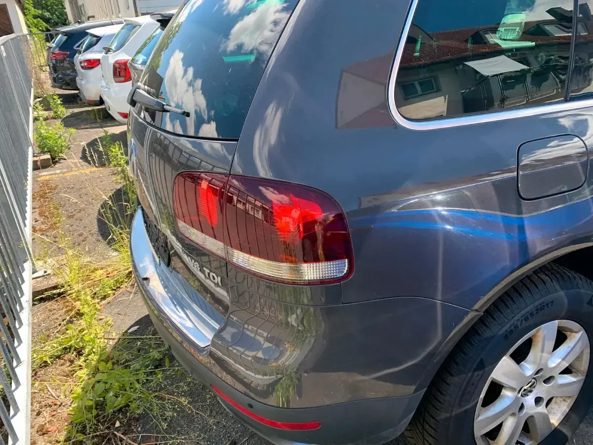 Gebraucht VW Touareg 239 PS (175 kW) 2008 Andere farben SUV
