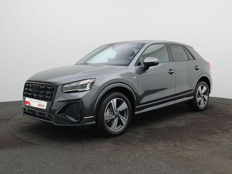 Gebraucht Audi Q2 S-Line 150 PS (110 kW) 2025 Daytonagrau perleffekt SUV