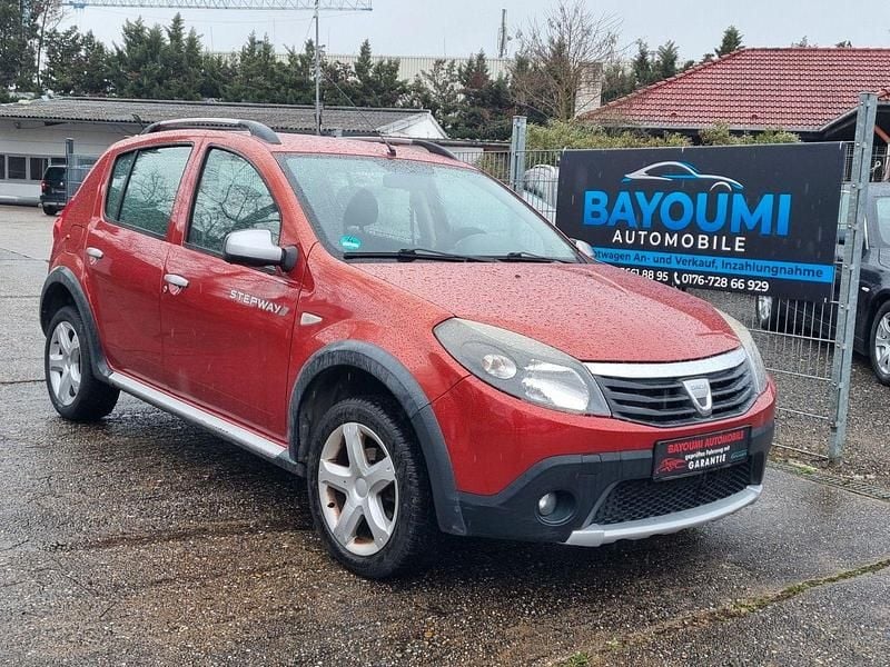 Gebraucht Dacia Sandero Stepway 84 PS (61 kW) 2011 Rot Kleinwagen
