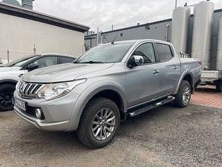 Używany Mitsubishi L200 Plus 181 KM (133 kW) 2016 Srebrny Pickup