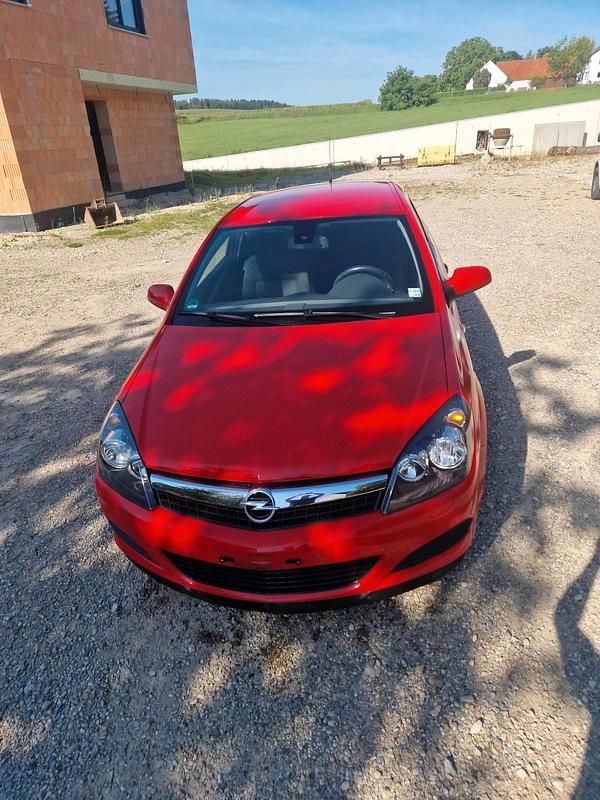 Rot Gebraucht 2008 Opel Astra GTC Kleinwagen | 1.500 € (Superpreis) - Bild 1/4