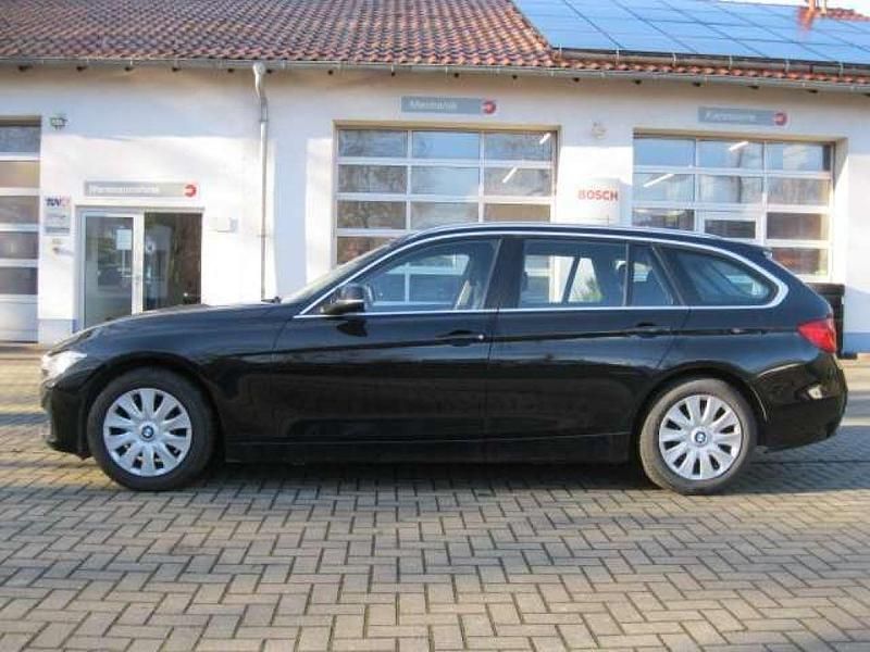 Gebraucht BMW 320 184 PS (135 kW) 2015 Black sapphire metallic Kombi