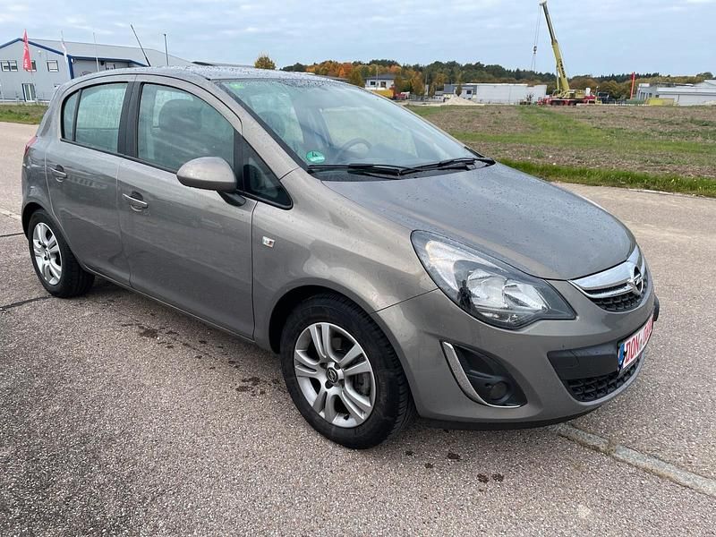 Gebraucht Opel Corsa Energy 86 PS (63 kW) 2014 Silber Kleinwagen
