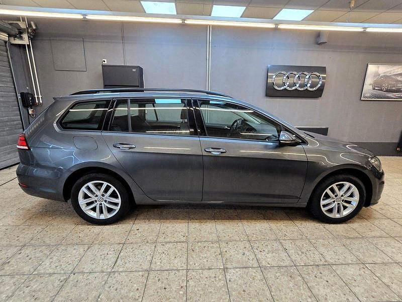 Gebraucht VW Golf VII 150 PS (110 kW) 2020 Grau Kombi