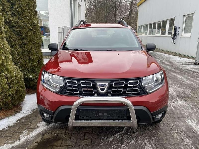 Gebraucht Dacia Duster Comfort 114 PS (83 kW) 2019 Kalaharirot metallic SUV
