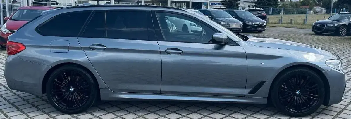 Gebraucht BMW 530 M Sport 265 PS (194 kW) 2019 Bluestone Kombi
