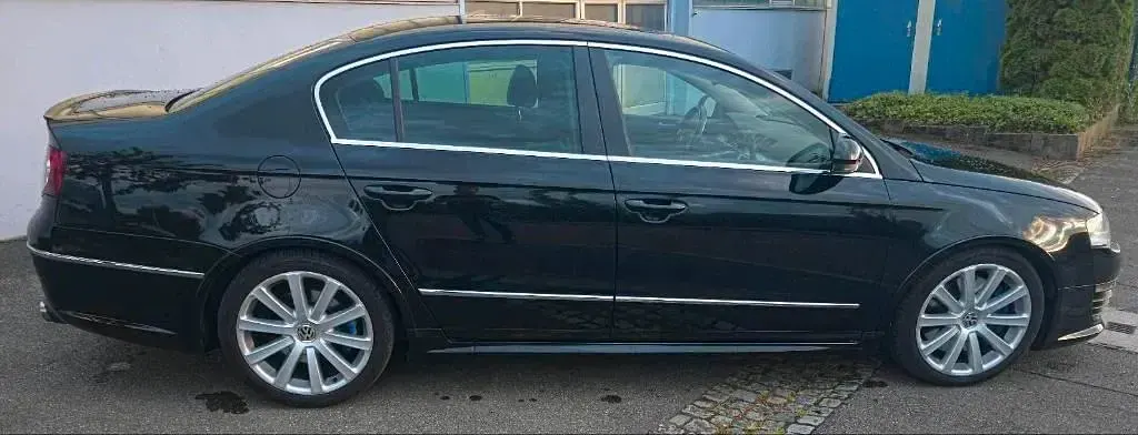 Gebraucht VW Passat R 299 PS (219 kW) 2008 Schwarz Limousine