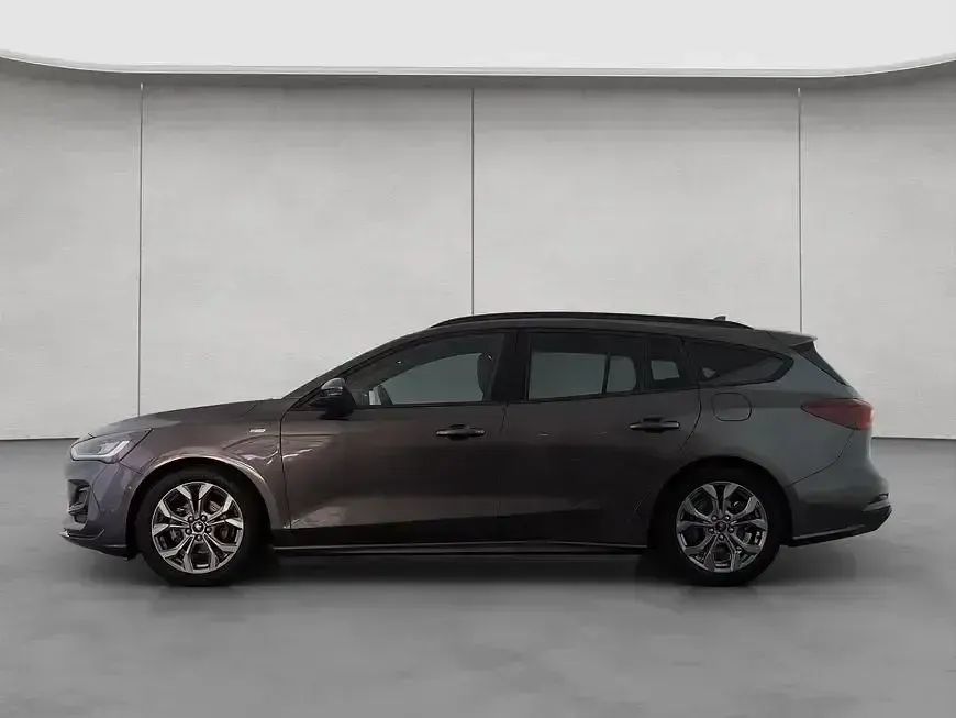 Gebraucht Ford Focus ST-Line X 116 PS (85 kW) 2024 Grau Coupé