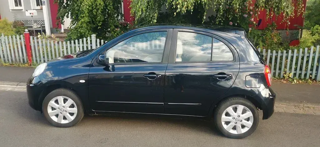 Gebraucht Nissan Micra 80 PS (58 kW) 2012 Schwarz Kleinwagen
