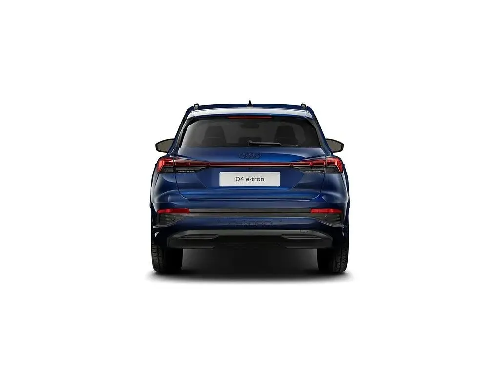 Gebraucht Audi e-tron Ambiente 150 kW (204 PS) 2023 Navarrablau metallic (metallic) SUV