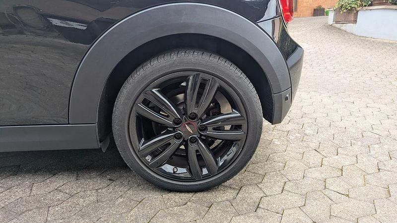 Second-hand Mini ONE 102 CP (75 kW) 2017 Negru Hatchback