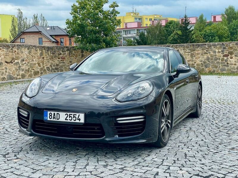 Schwarz Gebraucht 2010 Porsche Panamera Turbo Limousine | 32.000 € (Superpreis) - Bild 1/4