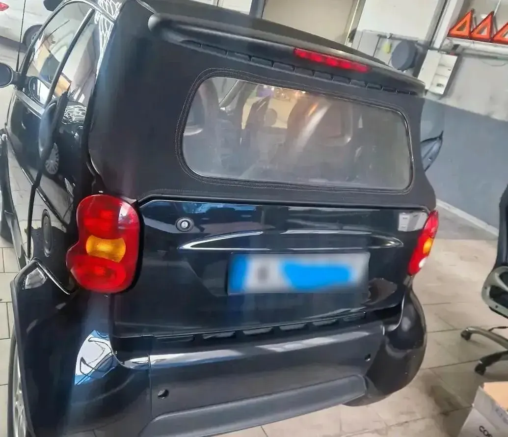 Używany Smart ForTwo Cabrio 60 KM (44 kW) 2004 Czarny Kabriolet