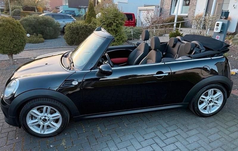 Gebraucht Mini Cooper Cabriolet 122 PS (89 kW) 2012 Schwarz Cabrio