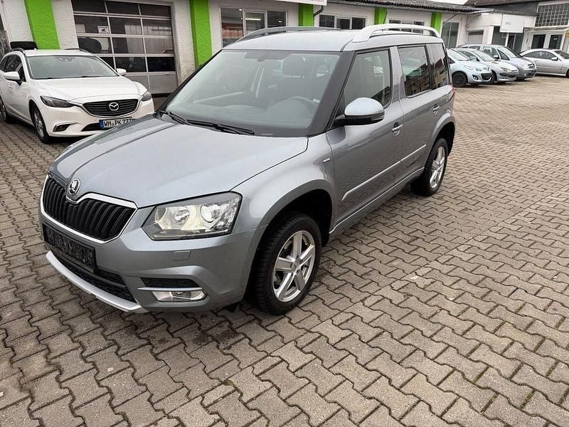 Grau Gebraucht 2017 Skoda Yeti Joy SUV | 9.200 € (Guter Preis) - Bild 1/4
