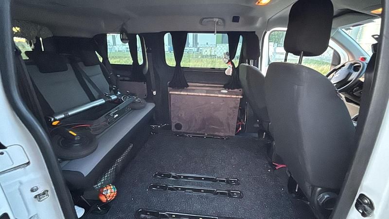 Gebraucht Peugeot Expert 116 PS (85 kW) 2017 Weiß Van