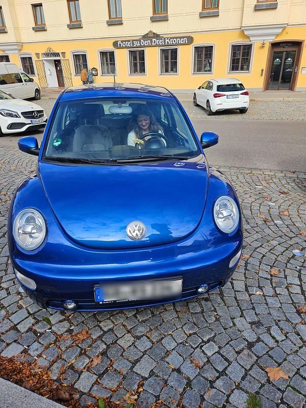 Gebraucht VW New Beetle 105 PS (77 kW) 2004 Blau Kleinwagen