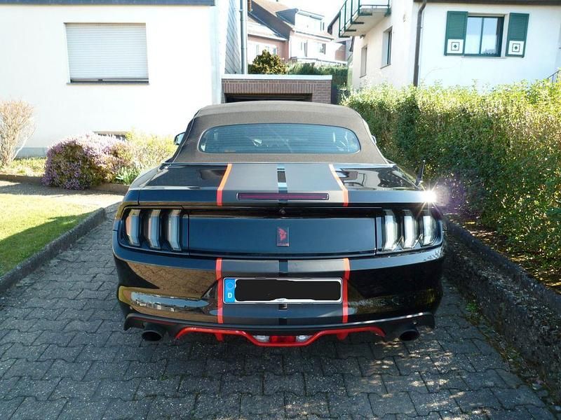 Gebraucht Ford Mustang GT 421 PS (309 kW) 2016 Schwarz Cabrio