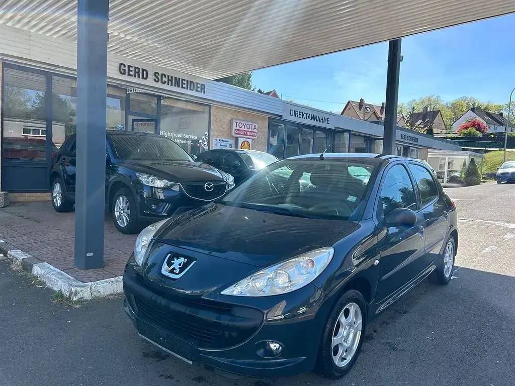 Gebraucht Peugeot 206 60 PS (44 kW) 2010 Grau Limousine