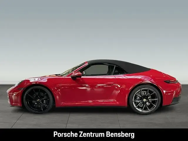Gebraucht Porsche 911 394 PS (289 kW) 2022 Rot Cabrio