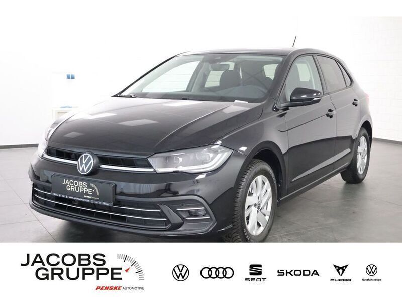 Schwarz Gebraucht 2024 VW Polo Style Limousine | 19.560 € (Guter Preis) - Bild 1/4