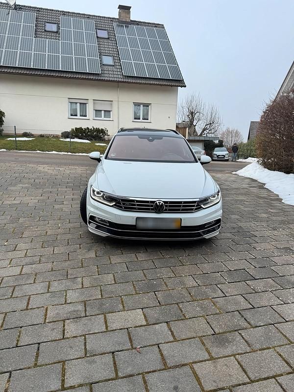 Gebraucht VW Passat Highline 179 PS (131 kW) 2017 Weiß Kombi
