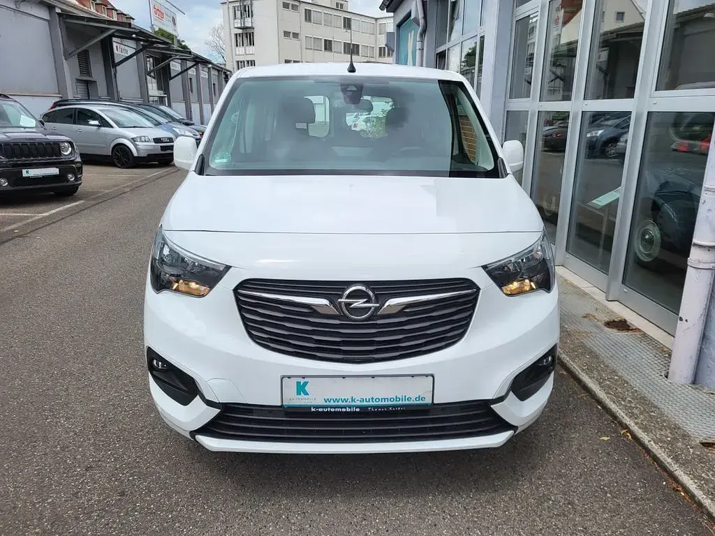Gebraucht Opel Combo Life Edition 131 PS (96 kW) 2019 Weiß Limousine