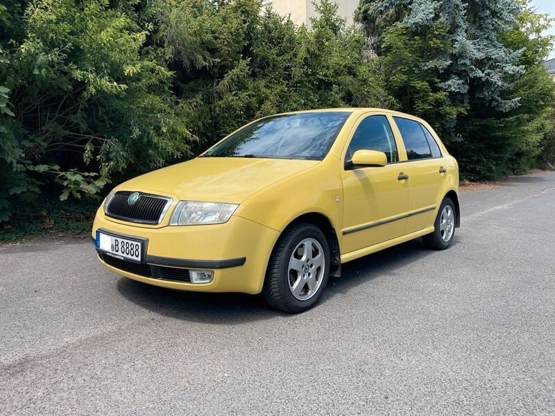 Gelb Gebraucht 2001 Skoda Fabia Elegance Limousine | 3.300 € (Etwas zu teuer) - Bild 1/4