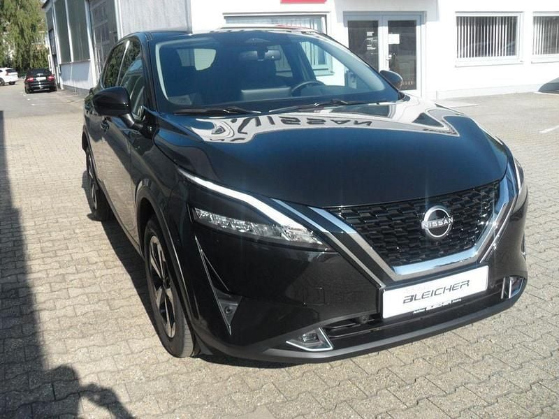 Gebraucht Nissan Qashqai N-Connecta 158 PS (116 kW) 2024 Black (m) SUV