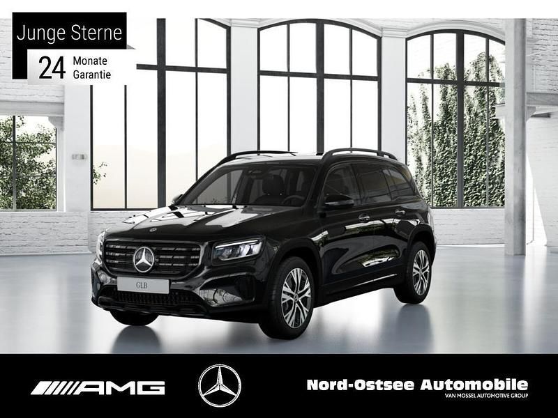 Metalliclack kosmosschwarz Gebraucht 2025 Mercedes GLB200 Progressive SUV | 39.890 € (Guter Preis) - Bild 1/3