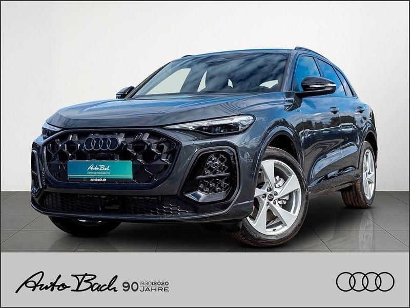 Tamboragrau metallic Neu 2025 Audi Q5 Ambiente SUV | 68.840 € (Superpreis) - Bild 1/4