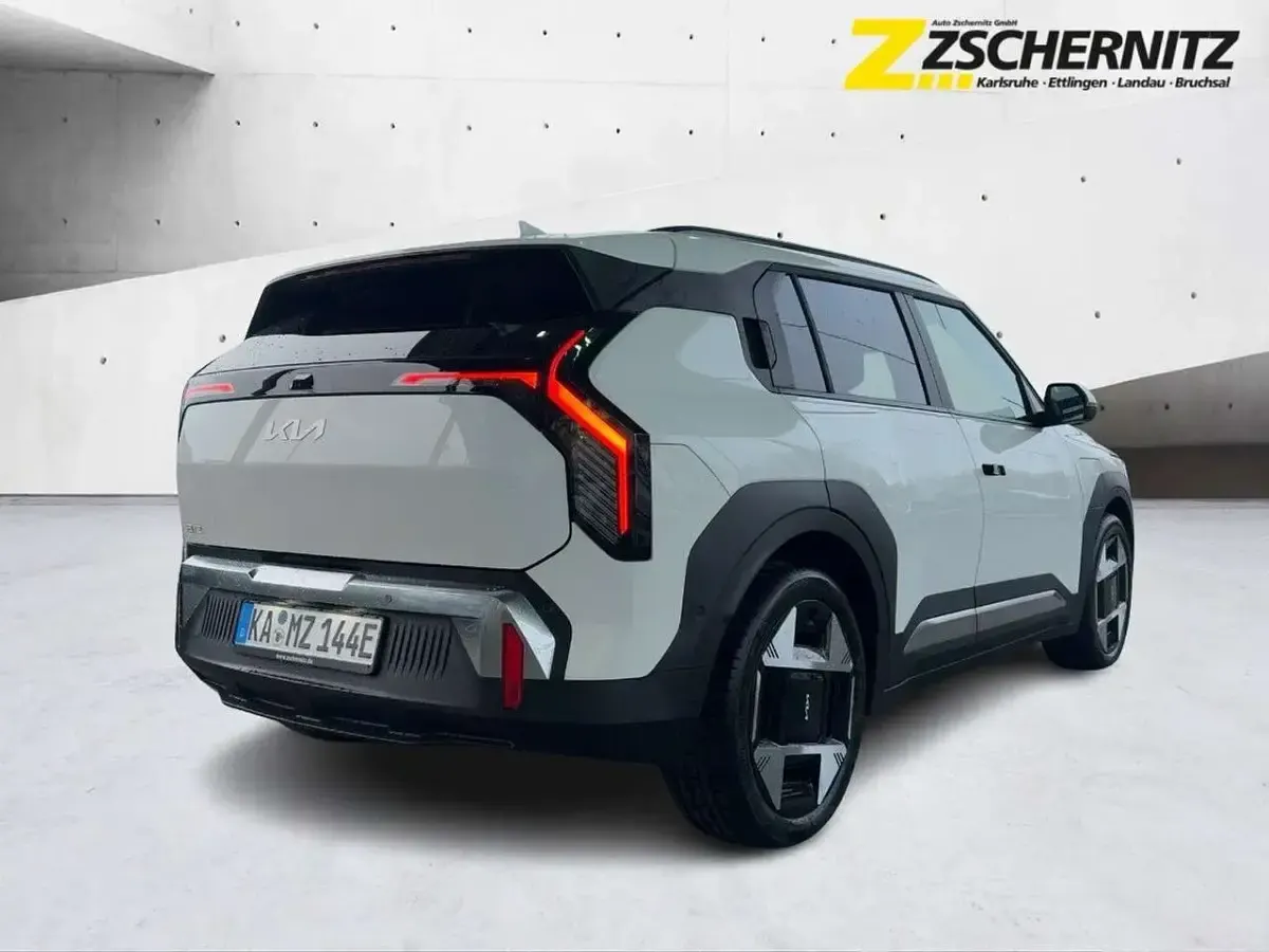 Gebraucht Kia EV3 Earth 150 kW (204 PS) 2026 (swp) snowwhitepearl (m) SUV