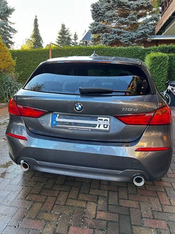 Gebraucht BMW 118 Advantage 150 PS (110 kW) 2020 Grau Kleinwagen