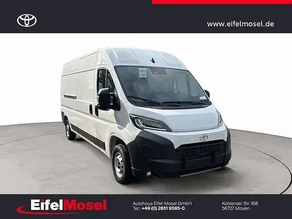 Gebraucht Toyota Proace 140 PS (102 kW) 2025 Icy white Van / Kleinbus
