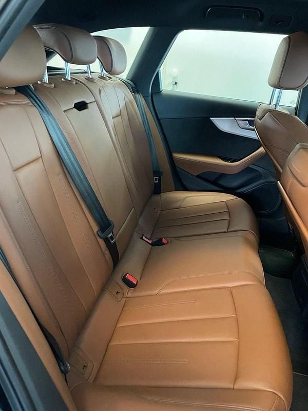 Używany Audi A4 Design 190 KM (139 kW) 2015 Czarny Kombi
