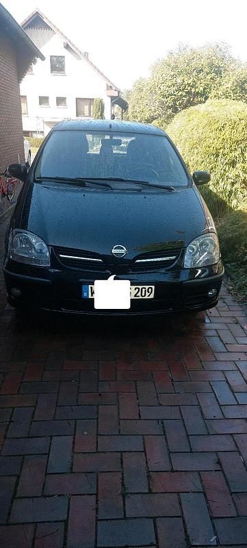Schwarz Gebraucht 2005 Nissan Almera Tino Van / Kleinbus | 2.500 € - Bild 1/4
