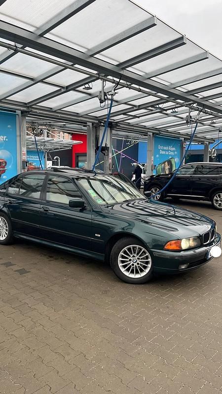 Gebraucht BMW 528 193 PS (141 kW) 1997 Grün Limousine