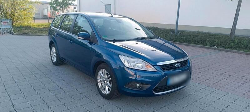 Blau Gebraucht 2009 Ford Focus Kombi | 1.500 € (Guter Preis) - Bild 1/4