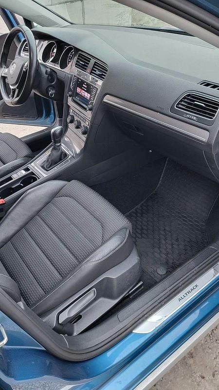 Używany VW Golf Alltrack 184 KM (135 kW) 2016 Niebieski Kombi